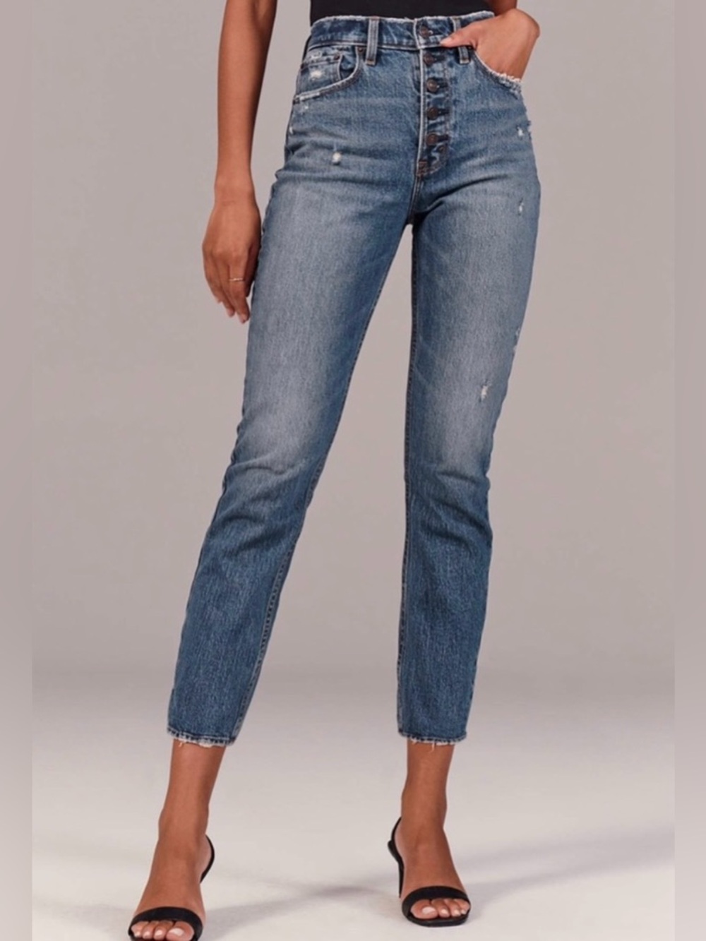 Abercrombie & Fitch Dark Blue High-Rise Mom Button-Fly Jeans. Size 25